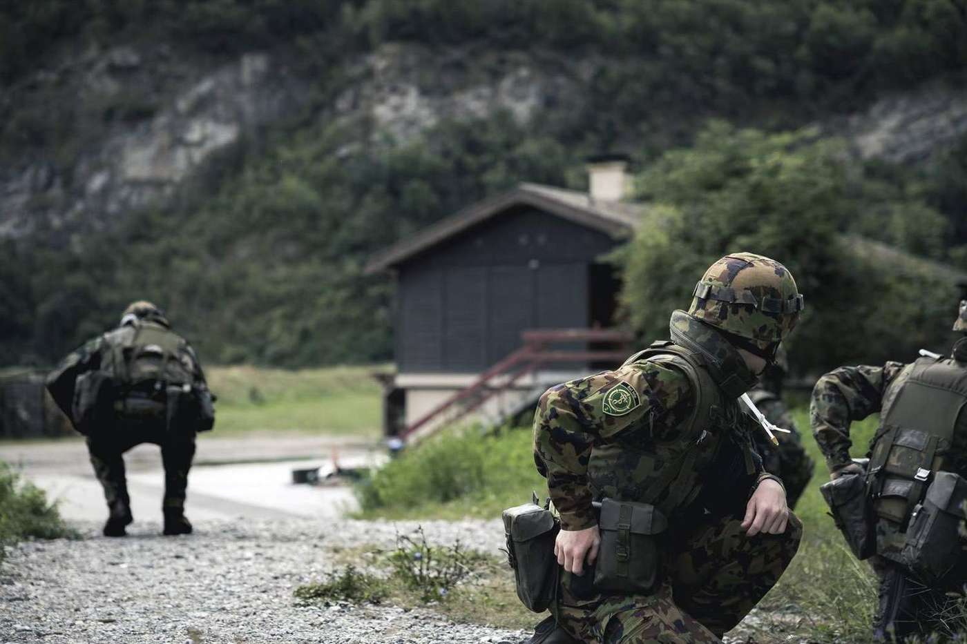 Équipe en exercice sur le terrain
